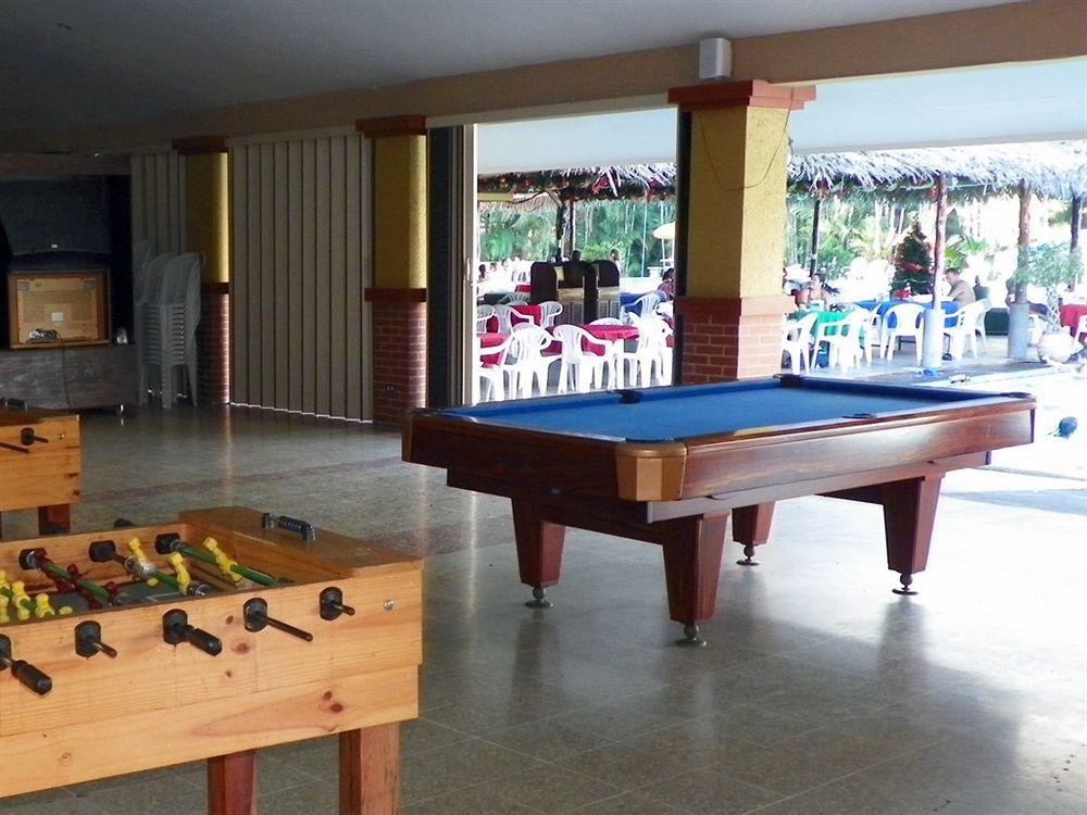 Hotel Suerre Guápiles 외부 사진