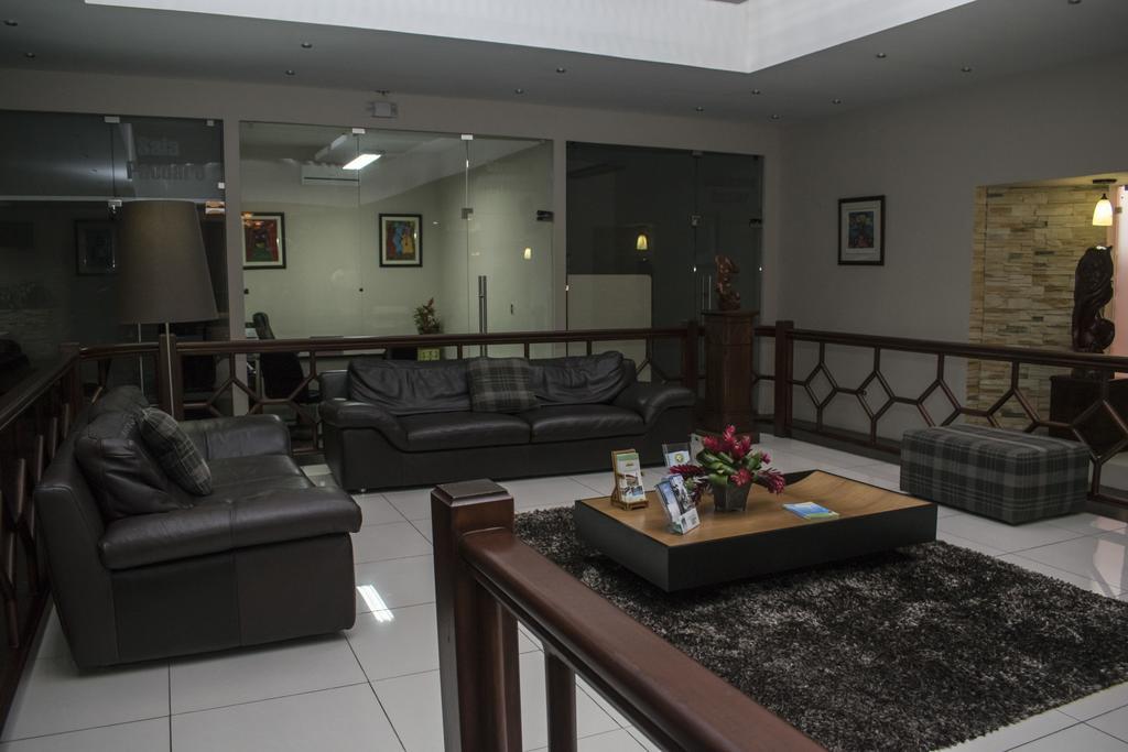 Hotel Suerre Guápiles 외부 사진