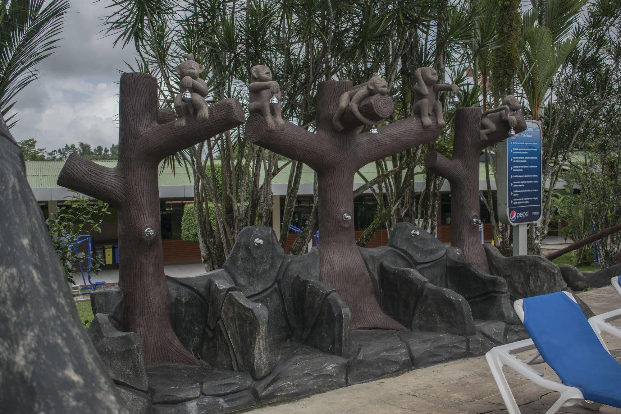 Hotel Suerre Guápiles 외부 사진